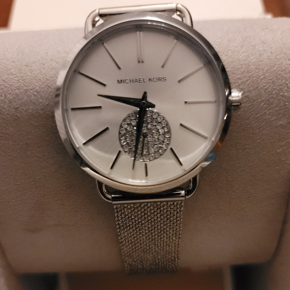 MK Watch